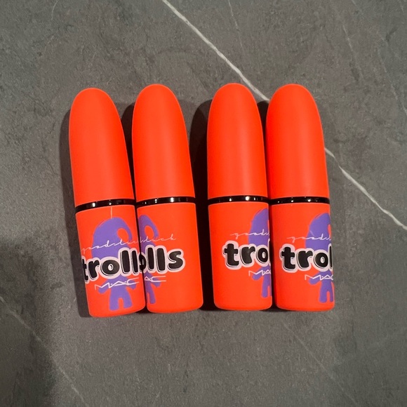 Mac Trolls Lipstick Set New - Picture 2 of 3